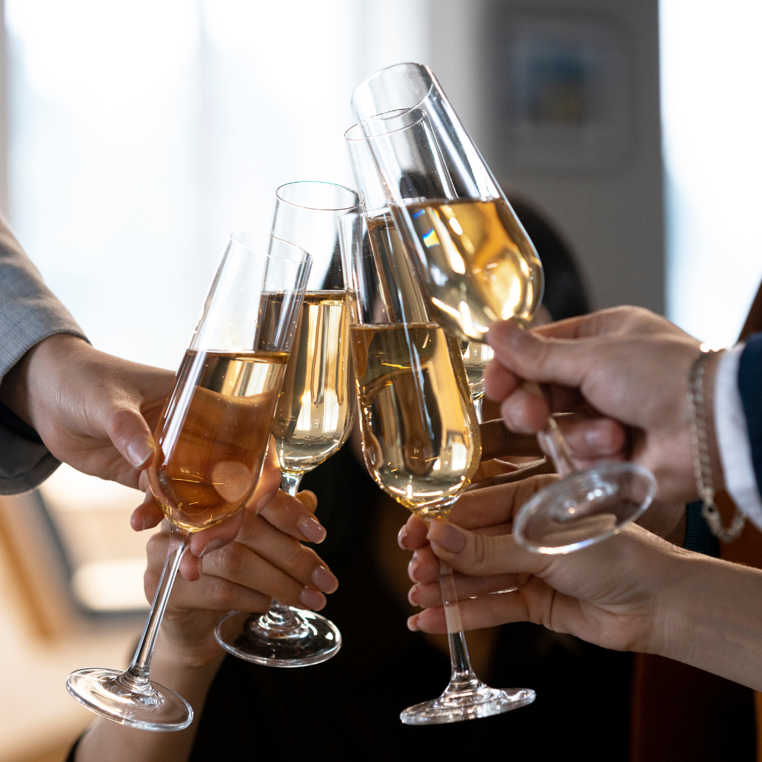 Blog: Waarom Alcoholvrije Dranken Steeds Populairder Worden op Feestjes