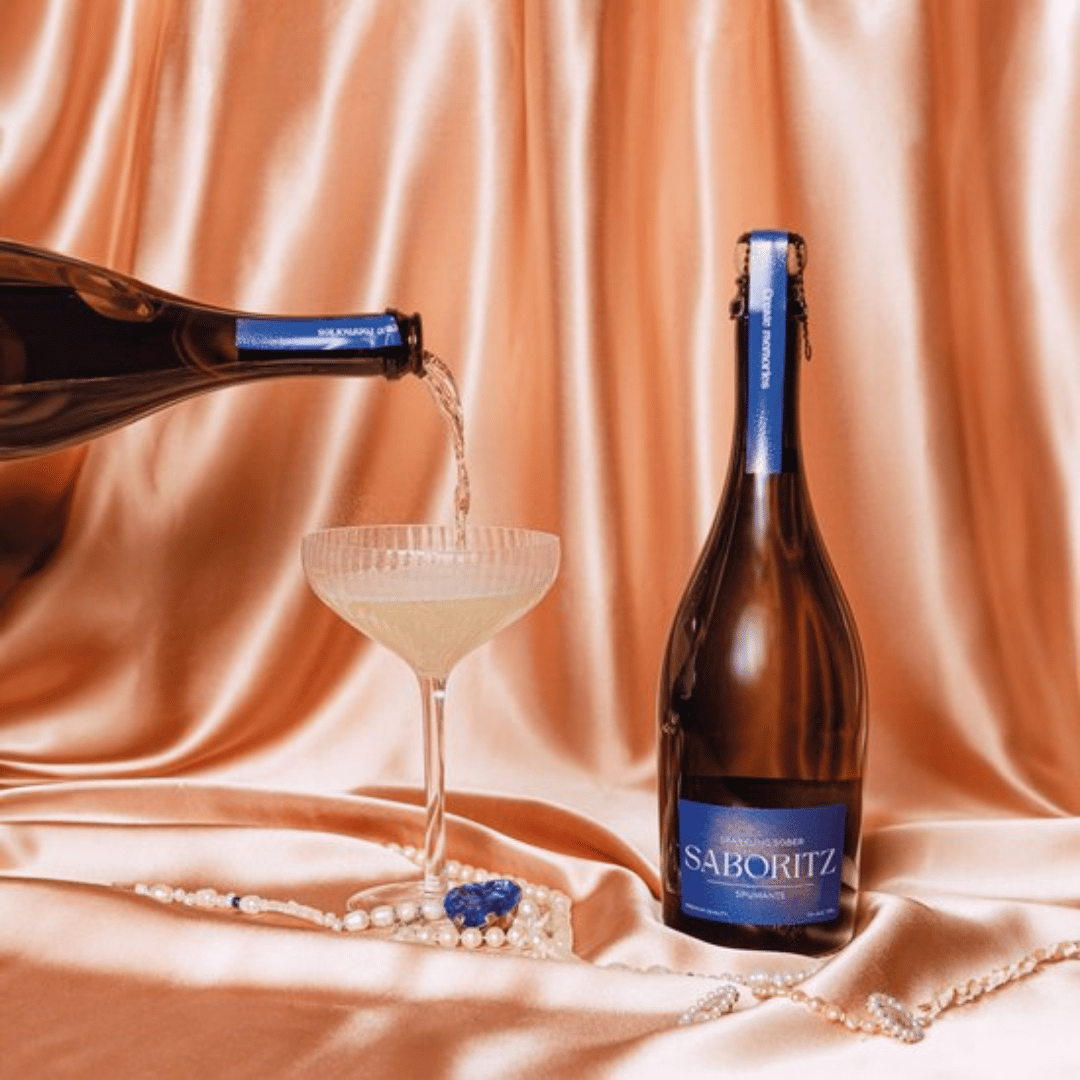 Saboritz alcoholvrije spumante in een glazen fles met roze grapefruit smaak, alcoholvrij aperitief, 0,5 liter