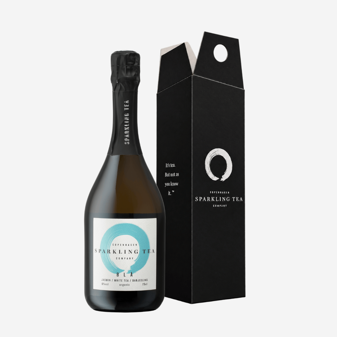 Copenhagen Sparkling Tea BLÅ 0.0% met Gift Box bij Nono Zero